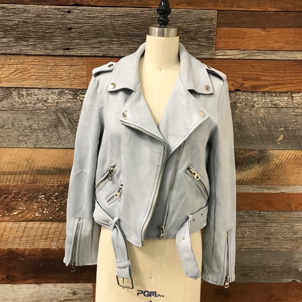 Suede jacket. Color: baby blue